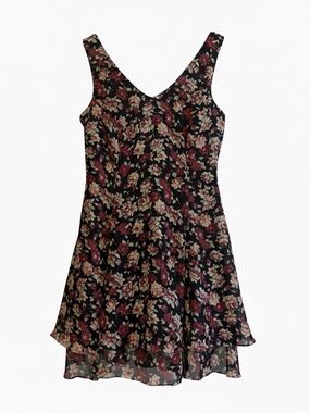 Vintage | Dark Floral Ruffled Dress